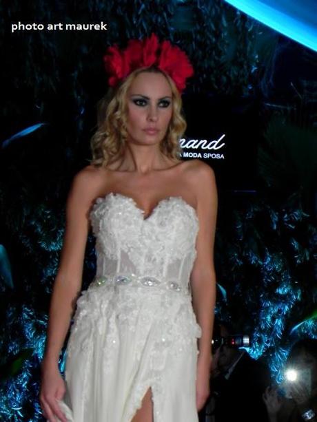 Ferdinand Fashion Show: amore saffico e no al femminicidio