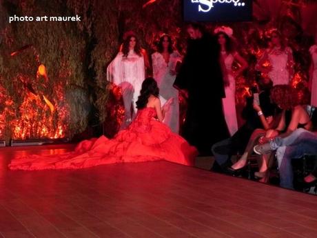 Ferdinand Fashion Show: amore saffico e no al femminicidio