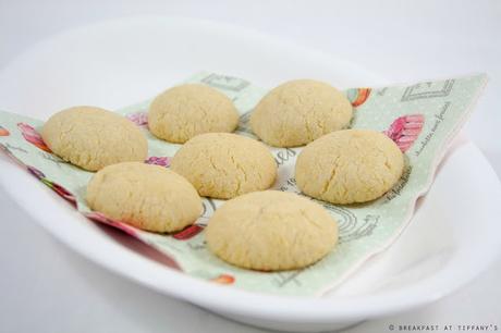 Biscottini friabili alle mandorle / Soft almond cookies recipe