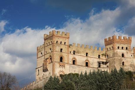 italy_battipaglia_castle