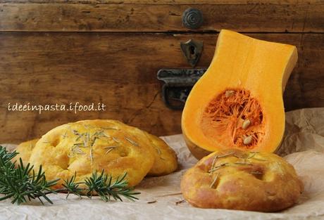 Focaccine di Zucca al Rosmarino