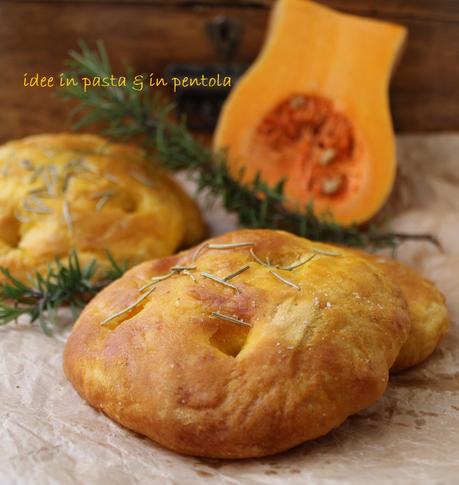 Focaccine di Zucca al Rosmarino