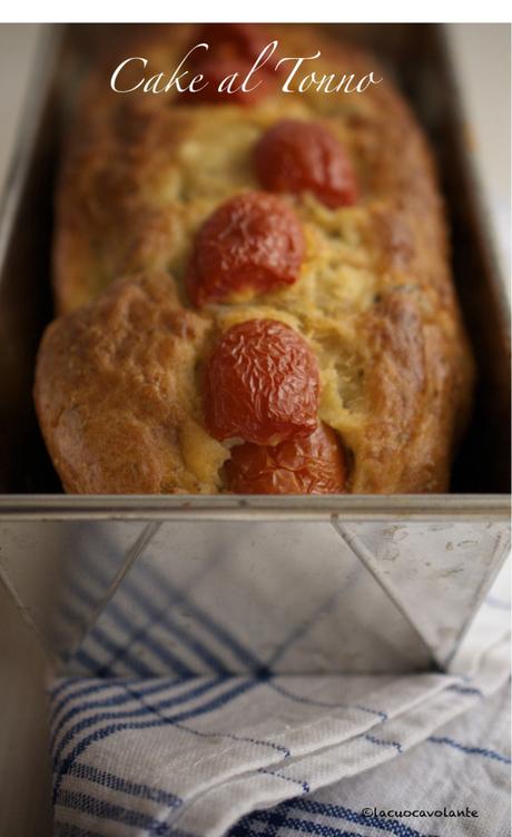 Vecchie conoscenze, nuova combinazioni: Cake al Tonno e Olive per una domenica piovosa