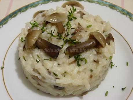 Risotto con funghi famigliole e profumo di timo