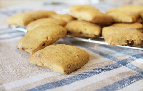 Biscotti Inzupposi alle Carote, Uvetta e Cannella (Vegan)