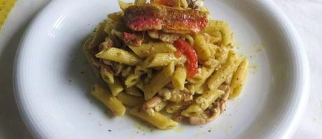 Pennette alla crema di finocchio, calamari e triglie