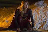 “Supergirl”: scoop sulle minacce per Kara, i crossover con CW e altro