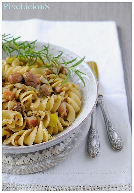 Fusilloni con Castagne, Pancetta e Porri