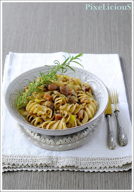 Fusilloni con Castagne, Pancetta e Porri