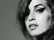 girl behind name: recensione