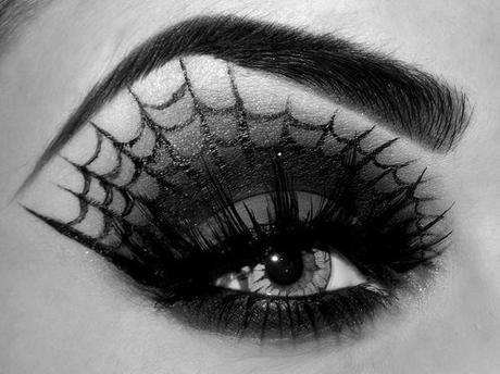 halloween-trucco-occhi-ragnatela