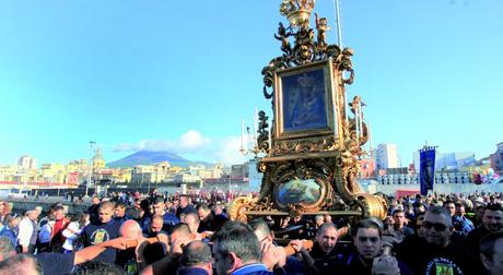 Il canto alla Madonna della Neve di Torre Annunziata