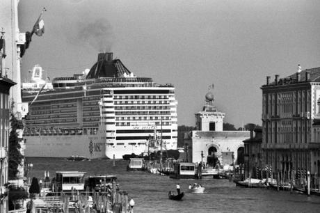 1. © Gianni Berengo Gardin-Courtesy Fondazione Forma per la Fotografia