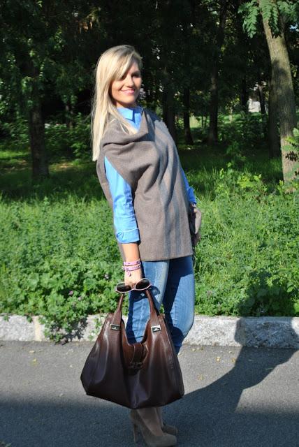 outfit camicia azzurra abbinamenti camicia azzurra come abbinare la camicia azzurra outfit camicia blue shirt how to wear blue  shirt  blue shirt outfit outfit ottobre 2015 outfit autunnali casual mariafelicia magno fashion blogger color block by felym fashion blog italiani fashion blogger italiane blogger di moda ragazze bionde blondie blonde hair bionda casual fall outfit 