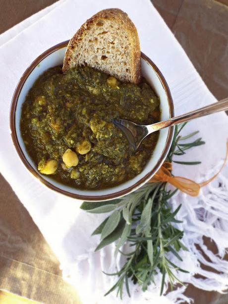 Zuppa alla curcuma e i tesori del...freezer!