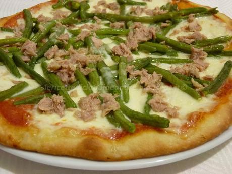 Pizza fagiolini e tonno