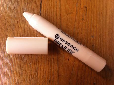 ESSENCE pure NUDE concealer n. 20 pure sand