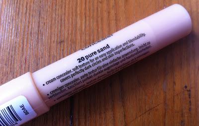 ESSENCE pure NUDE concealer n. 20 pure sand