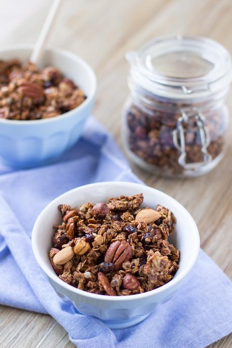 GRANOLA CROCCANTE CACAO CANNELLA E NOCI | GRANOLA AUTUNNALE