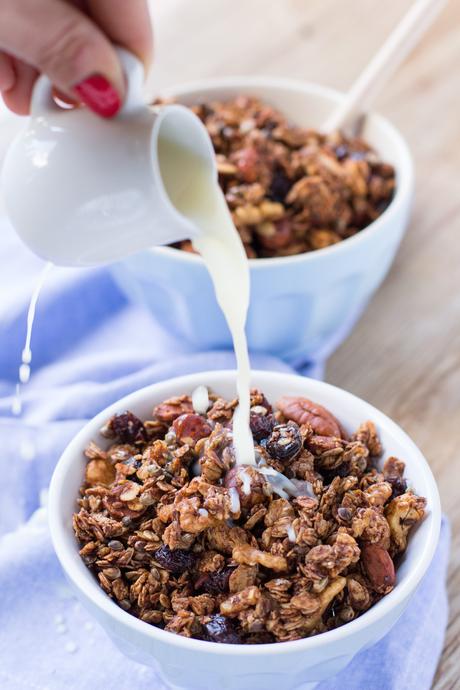 GRANOLA CROCCANTE CACAO CANNELLA E NOCI | GRANOLA AUTUNNALE