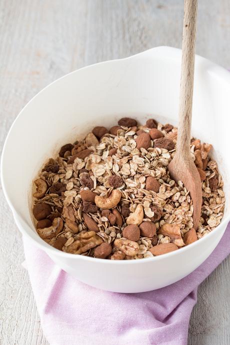 GRANOLA CROCCANTE CACAO CANNELLA E NOCI | GRANOLA AUTUNNALE