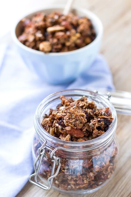 GRANOLA CROCCANTE CACAO CANNELLA E NOCI | GRANOLA AUTUNNALE