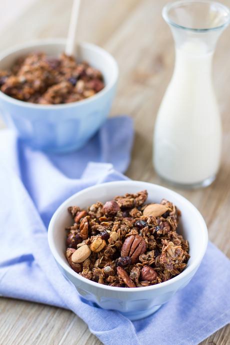 GRANOLA CROCCANTE CACAO CANNELLA E NOCI | GRANOLA AUTUNNALE