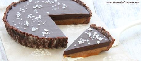 Crostata al cioccolato al caramello salato