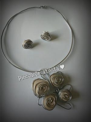 COLLANA CON SASSI - COLLANA CON FIORE PET