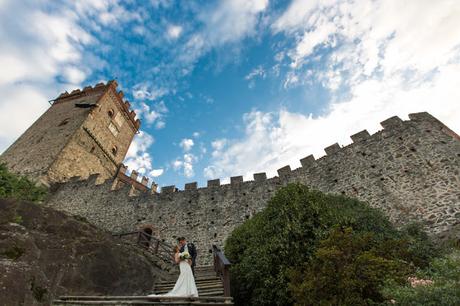 Un castello e tanto riso vercellese per un matrimonio incantevole