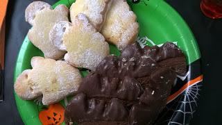Biscotti pipistrello - biscotti con frolla al cacao