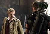 “Arrow 4” incontra Constantine: le prime immagini