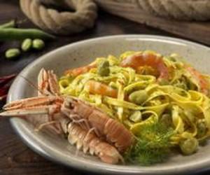 Fettuccine al limone al sugo di scampi