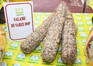 MILANO. Ad EXPO il salame di Varzi sfida l’OMS e il panino è da record lungo 3 metri.