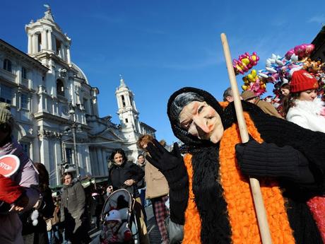 Perché Marino ci vuol lasciare in eredita una Festa della Befana di Piazza Navona regalata per 10 anni alle solite cricche?