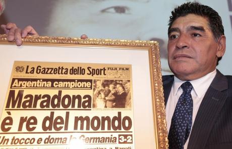 Diego Armando Maradona, il migliore di tutti (anche negli eccessi) compie 55 anni