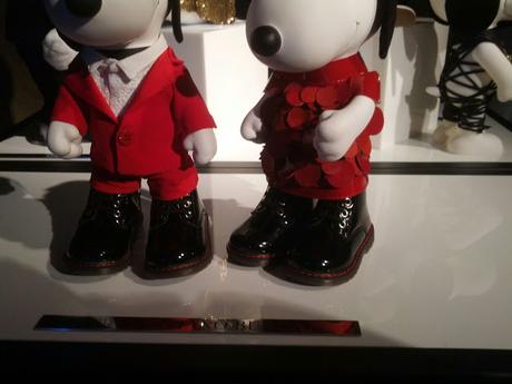 snoopy e belle in fashion mostra snoopy palazzo cubani presentazione film snoopy and friends mariafelicia magno fashion blogger color block by felym milano fashion blog italiani fashion blogger italiane blog di moda blogger italiane di moda stilisti vestono snobbi e la sorella belle 