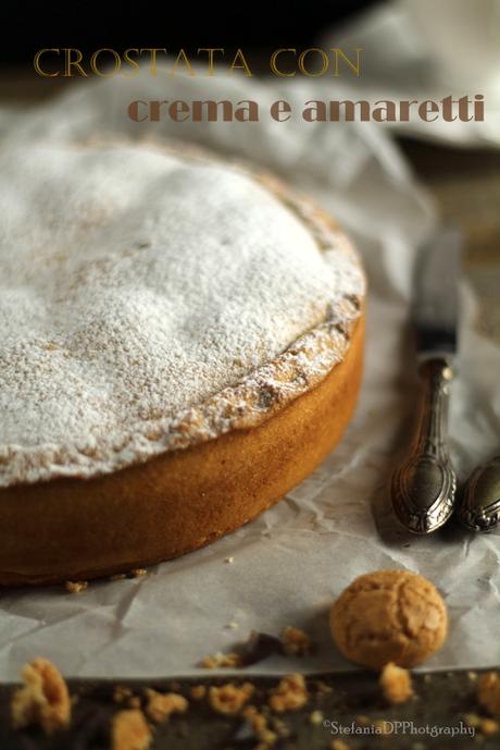 Crostata con crema e amaretti