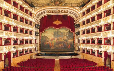 La Traviata di Giuseppe Verdi al Teatro San Carlo