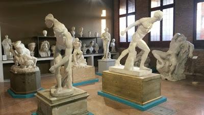 PAVIA. Inaugurata la nuova sezione di scultura moderna e gipsoteca ai Musei Civici.