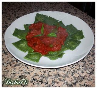 RAVIOLI VERDI DI SPINACI CON RIPIENO DI RICOTTA ZUCCHINE E FIORI