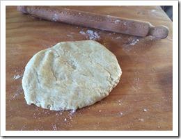 Crostatine salate alla crema di yogurt e verdure