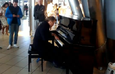 pianoforte napoli distrutto