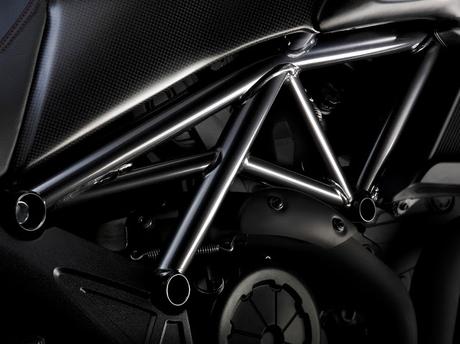 Ducati Diavel Carbon 2016