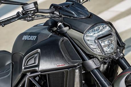 Ducati Diavel Carbon 2016