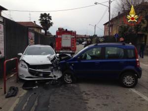 Luino, l'incidente di questo pomeriggio in via Asmara