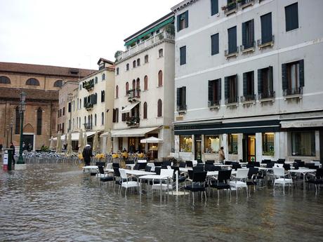 acqua alta a venezia