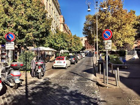 Video. Partono i lavori a Piazza San Cosimato. Secondo noi 300mila euro dilapidati. Ecco perché