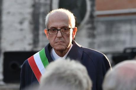 La fascia tricolore è troppo per un commissario prefettizio