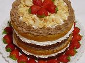 Torta ciocco, cocco, mandorle fragole